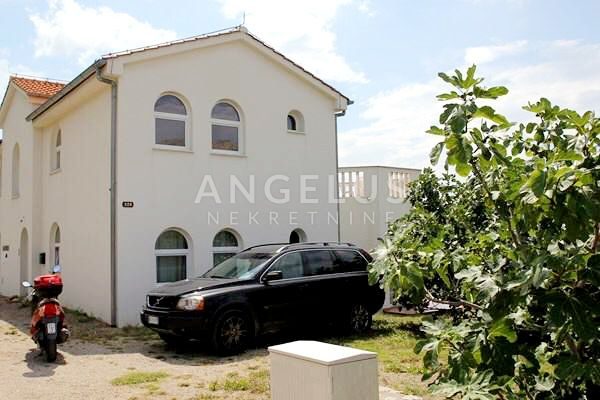 Casa in vendita 400 m² – Baška