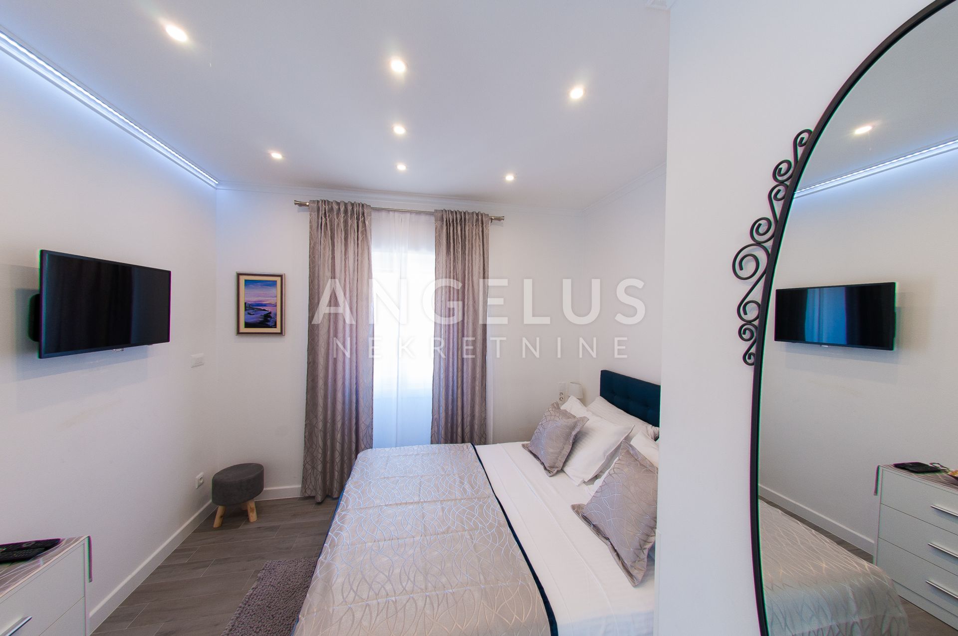 Apartment Zu verkaufen -  Grad