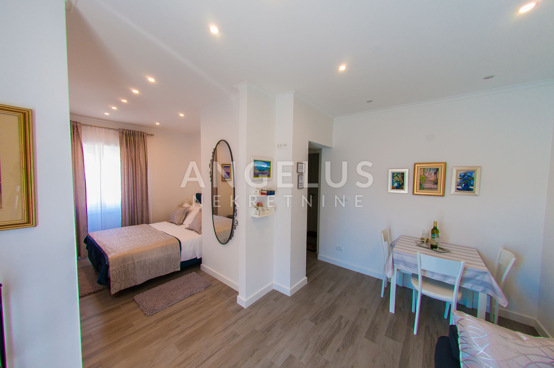 Apartment Zu verkaufen -  Grad
