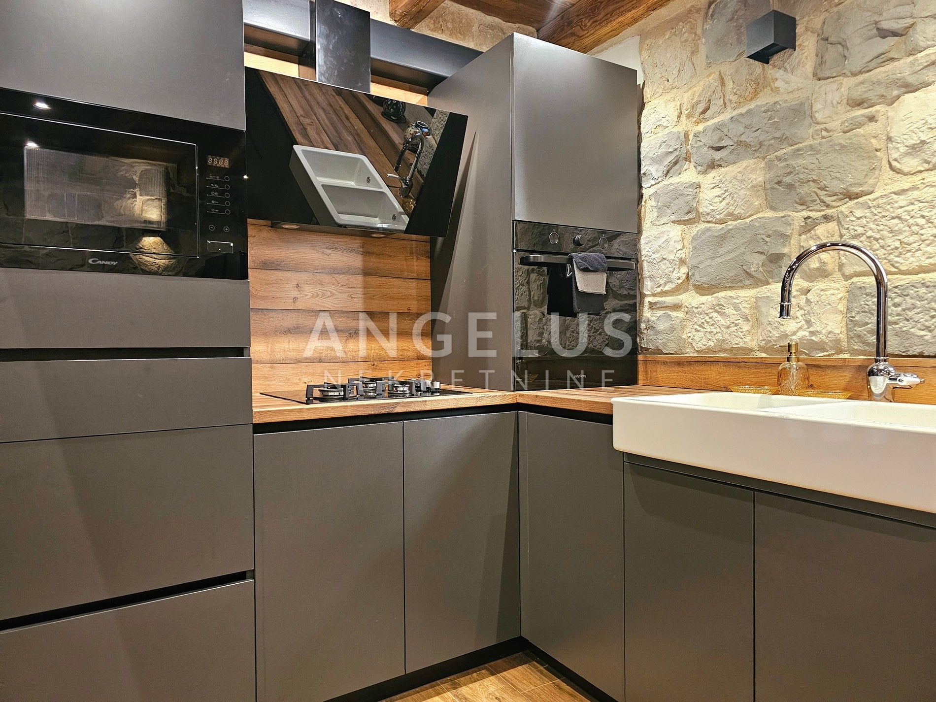 Maison À vendre -  Kaštel Stari