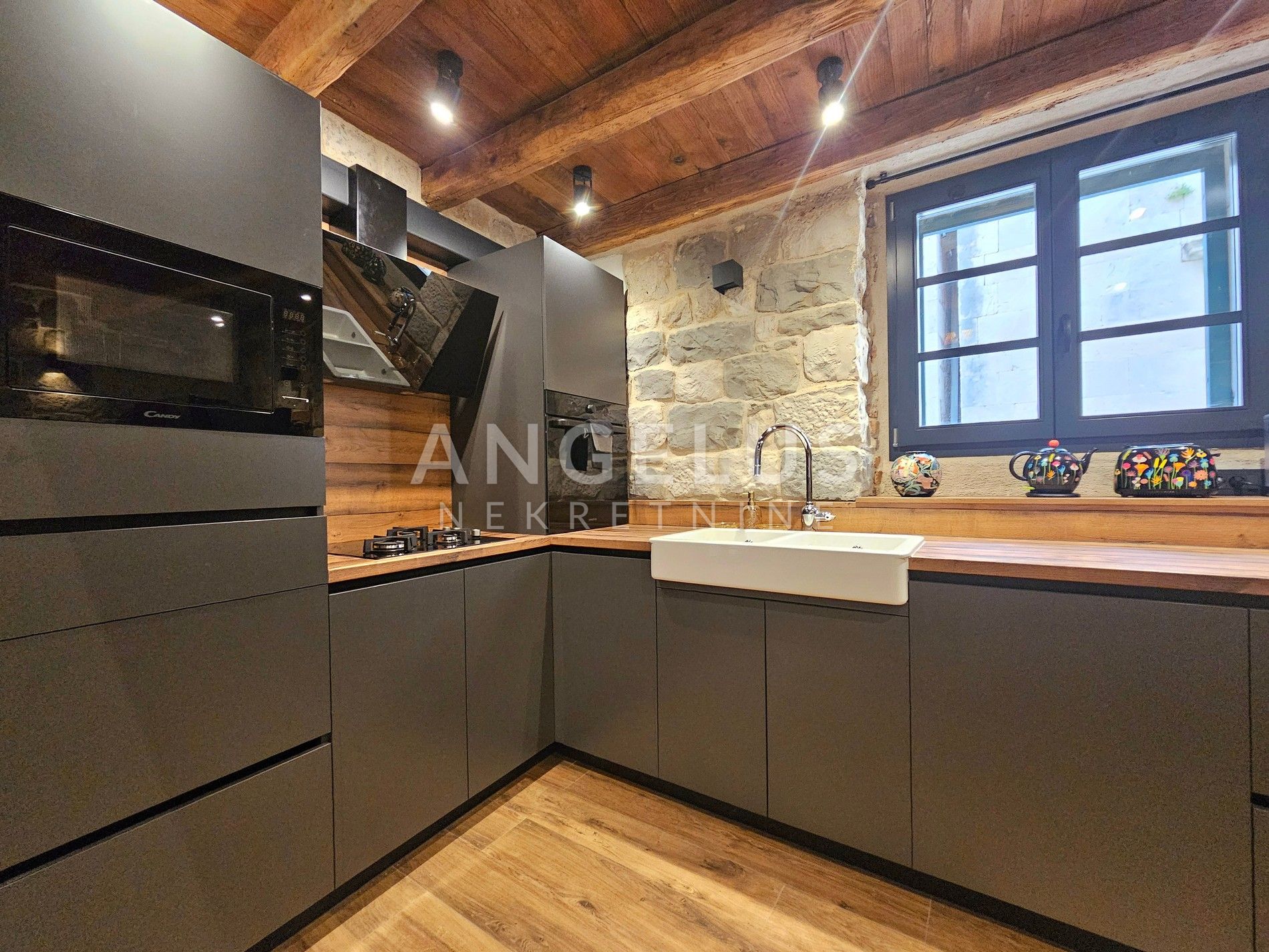 Maison À vendre -  Kaštel Stari