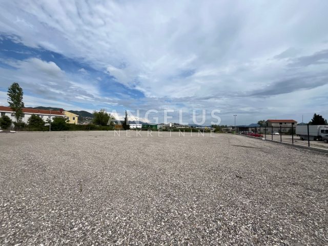 Parcela na predaj 2755 m² – Ploče