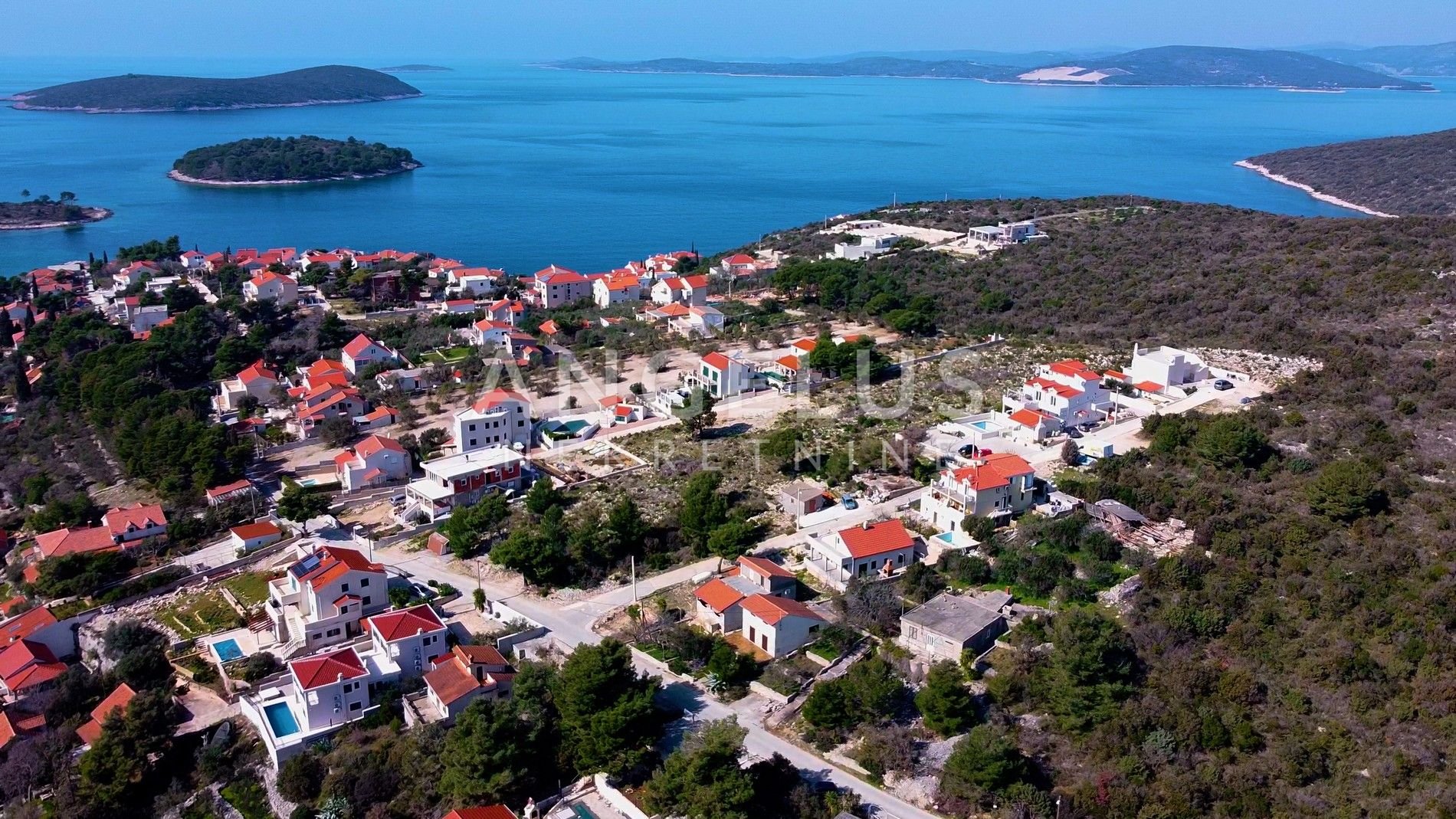 Parcela Naprodaj - Splitsko-dalmatinska Maslinica