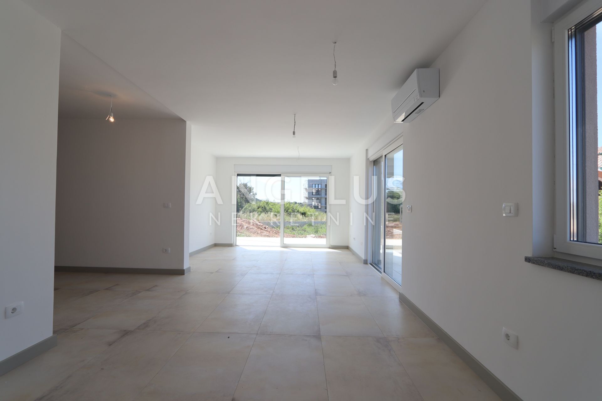 Flat For sale - Istarska Banjole - foto 1/12