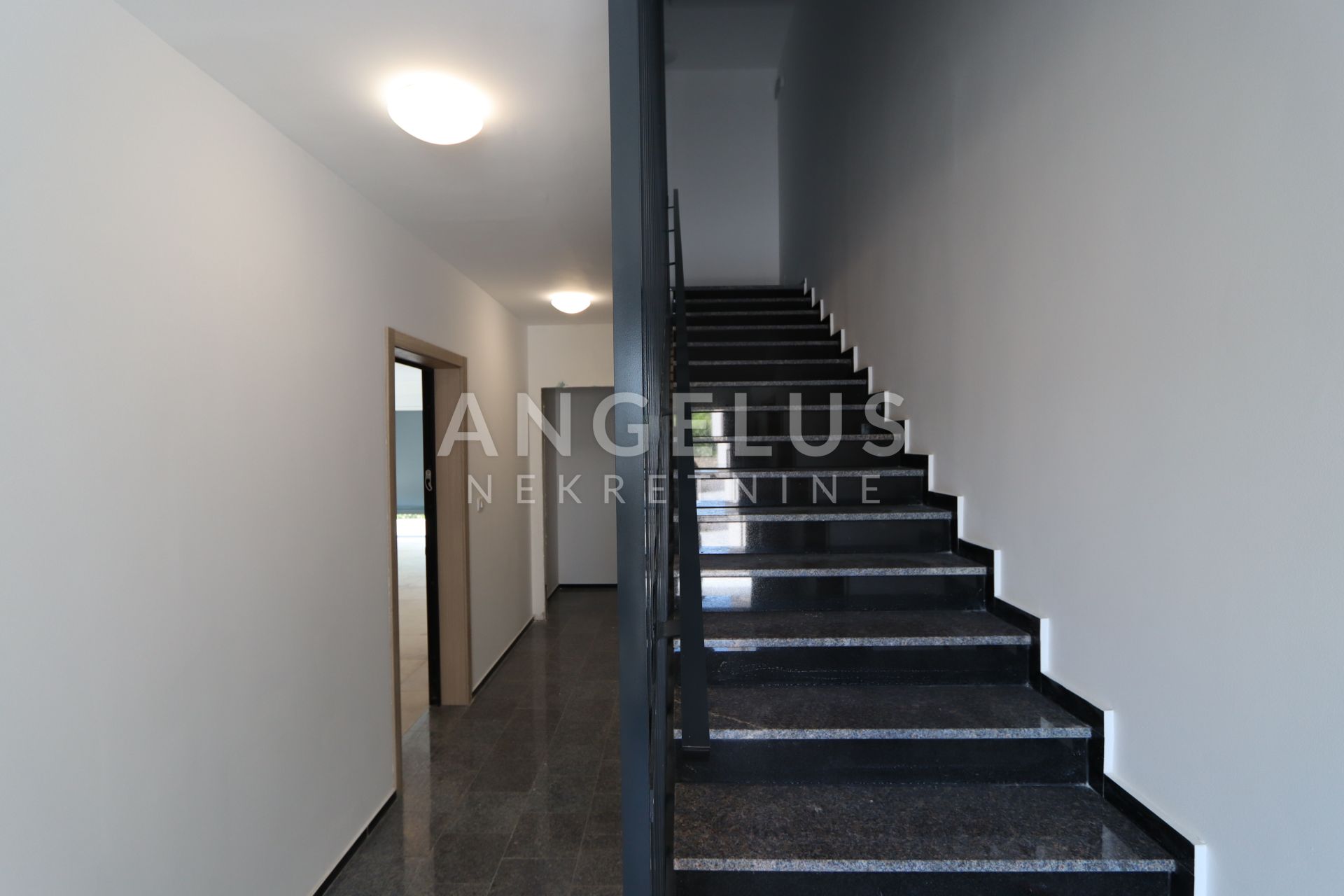 Flat For sale - Istarska Banjole
