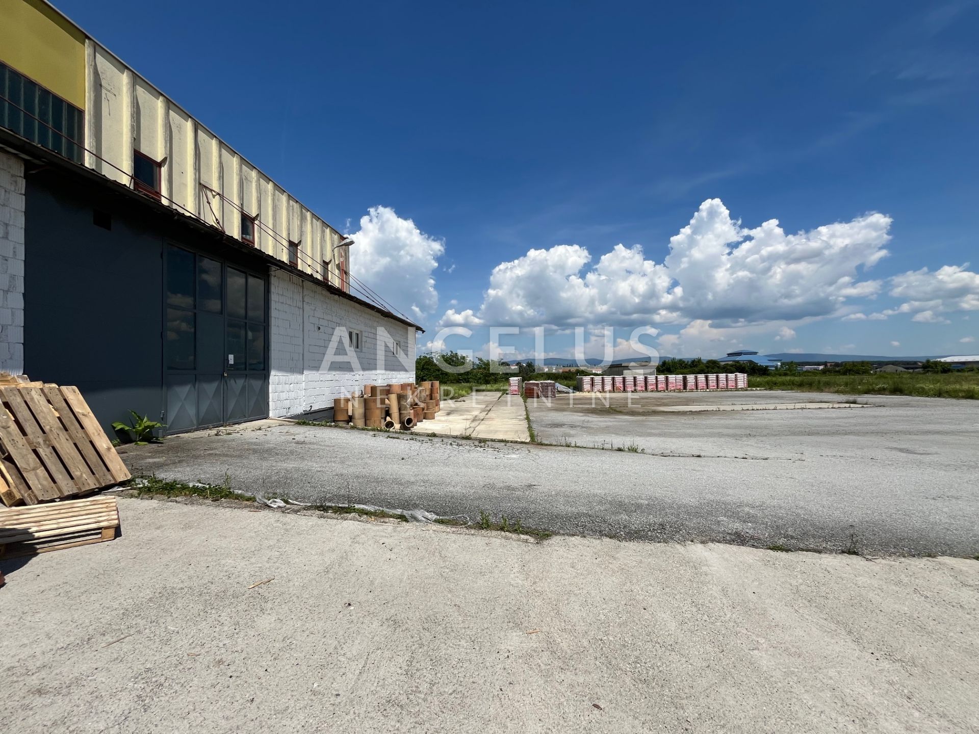Business premises For sale -  Požega
