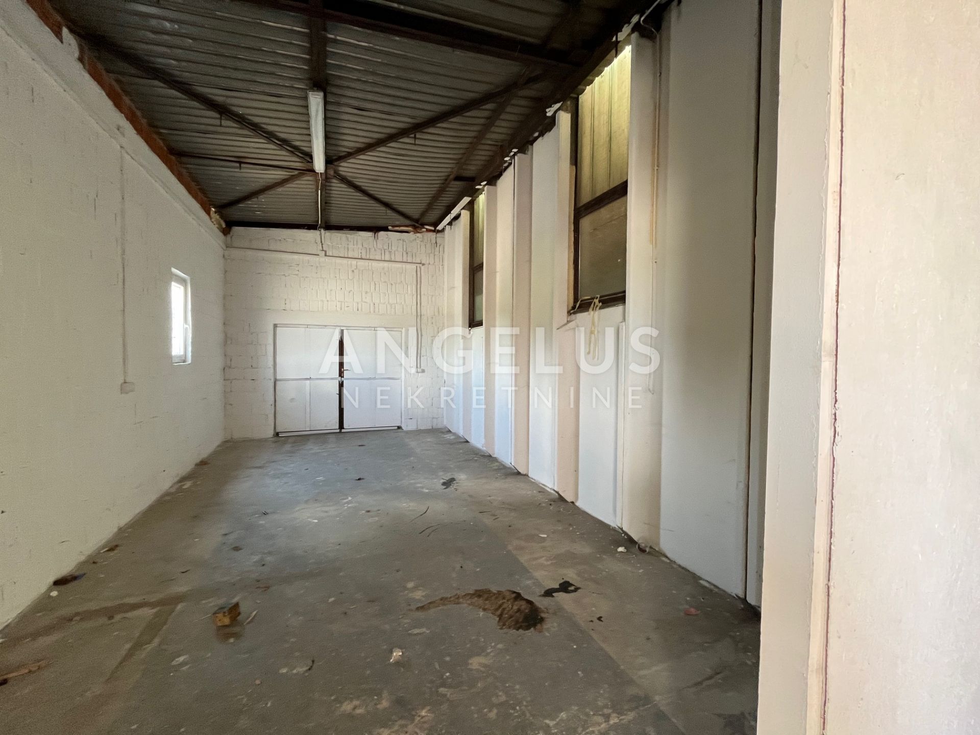 Business premises For sale -  Požega