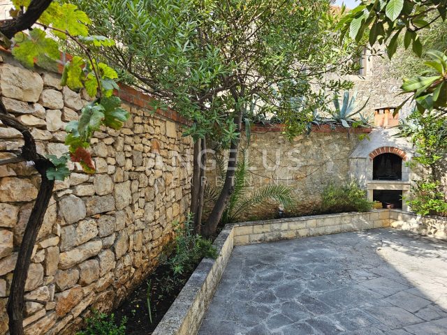 House For sale - Splitsko-dalmatinska Sutivan - foto 4/45