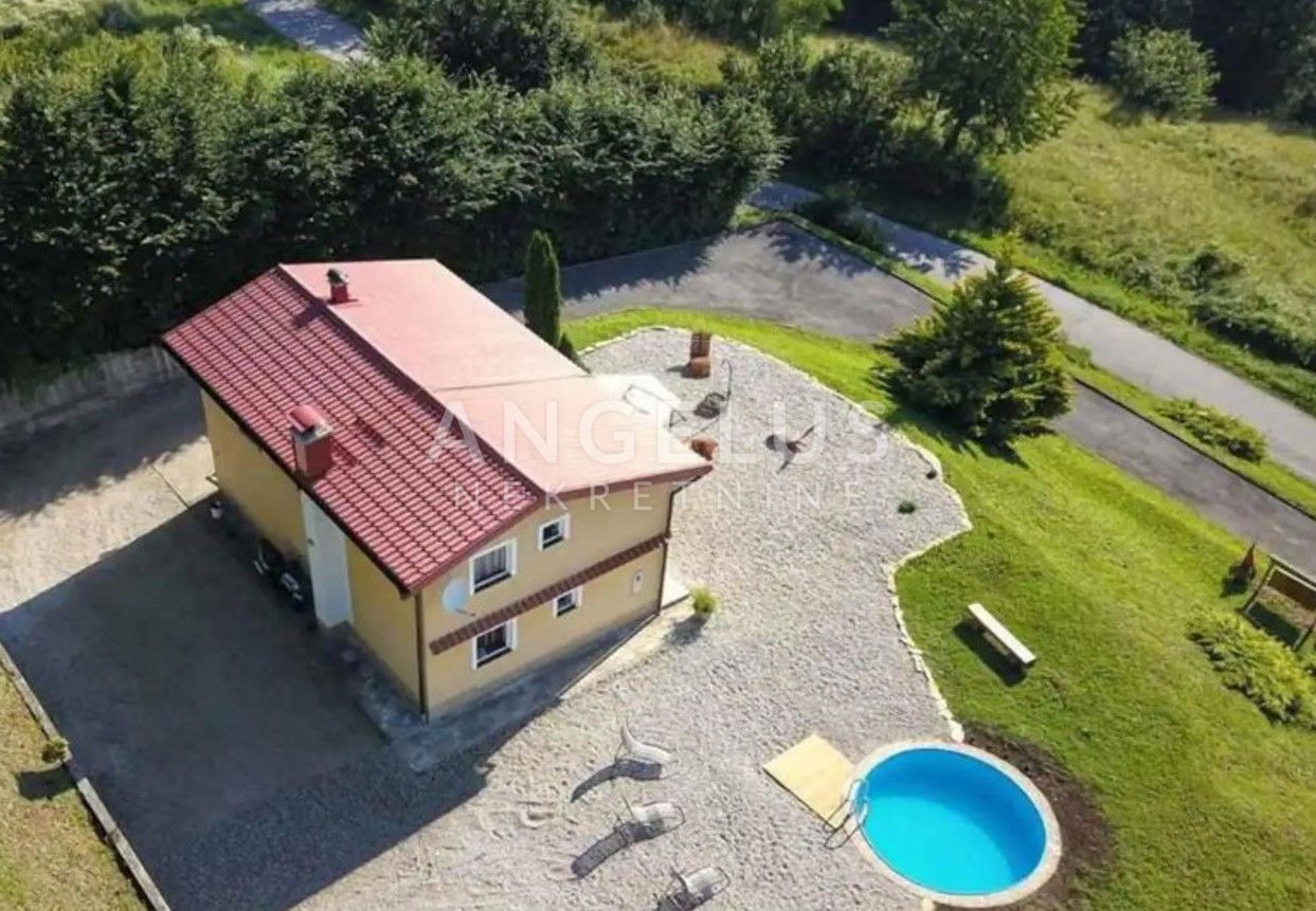 Hiša Na predaj Vrbovsko