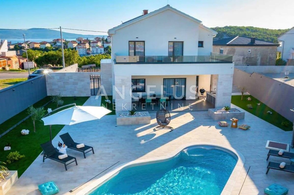 Kuća Na prodaju -  Novi Vinodolski
