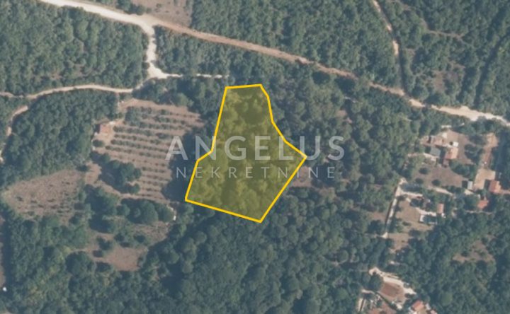 Terreno in vendita 1640 m² – Rovinj