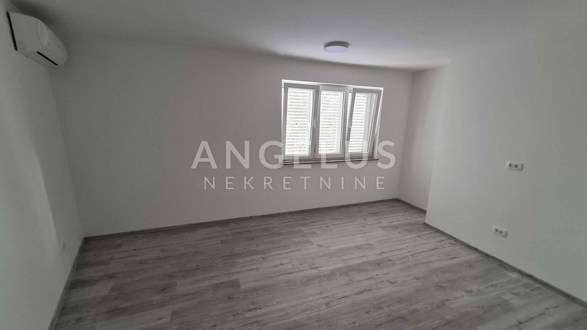 Haus Zu verkaufen -  Jadranovo