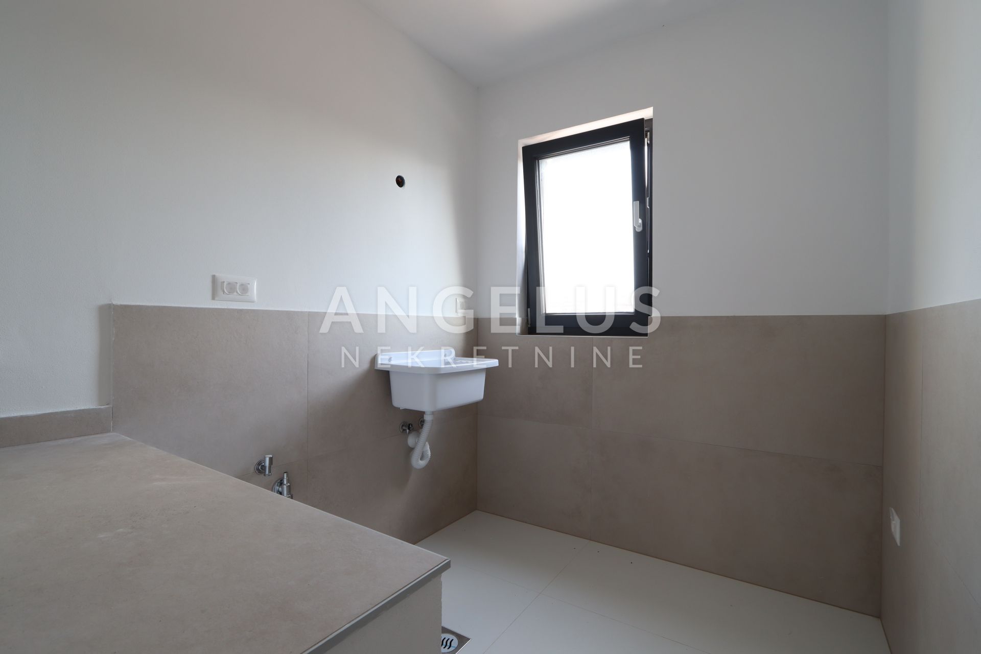 Flat For sale -  Antonci