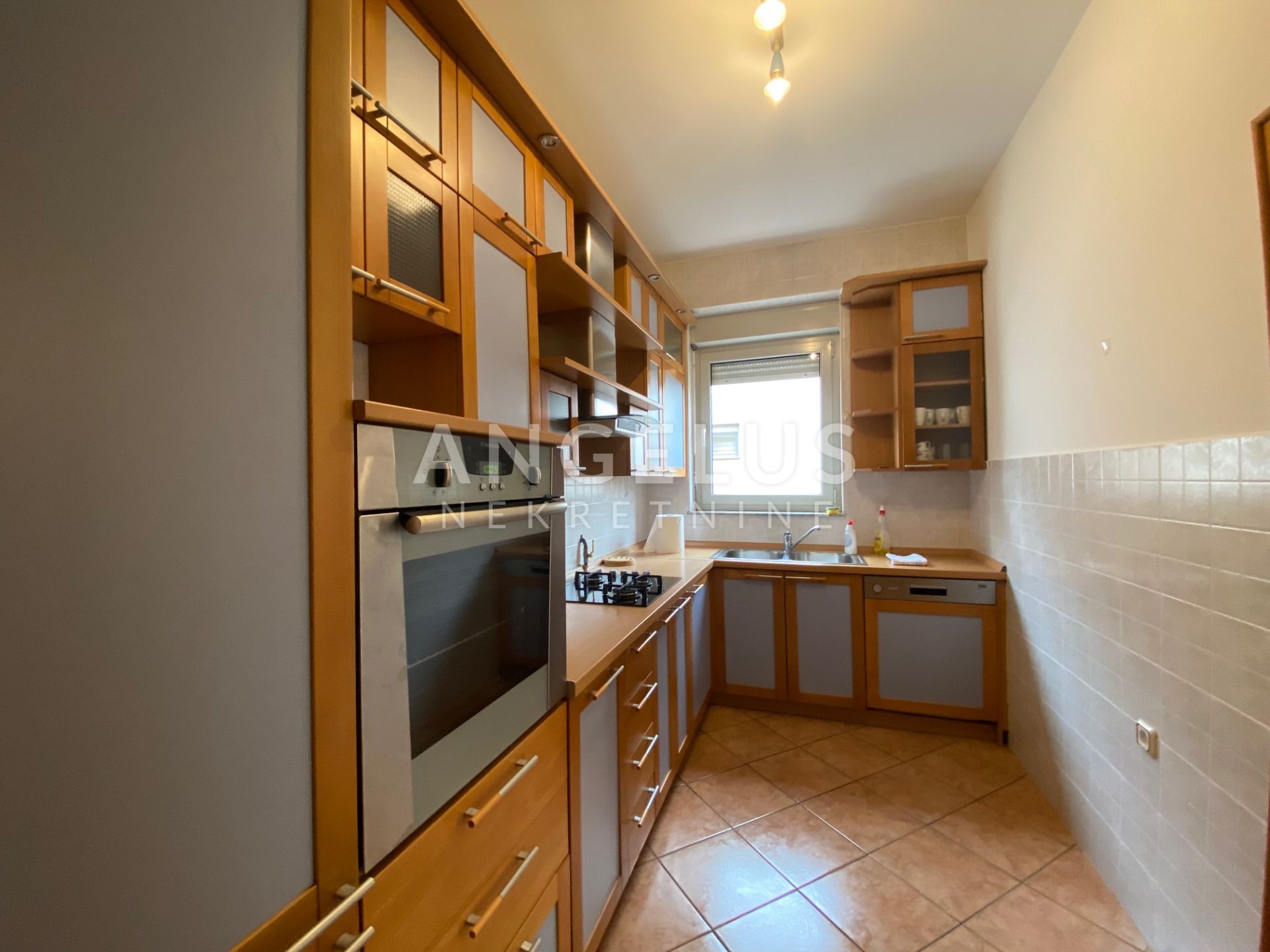 Appartement À vendre -  Šestine