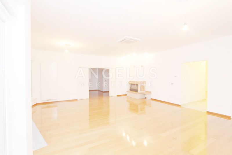 Apartmán Na predaj - Grad Zagreb Prekrižje
