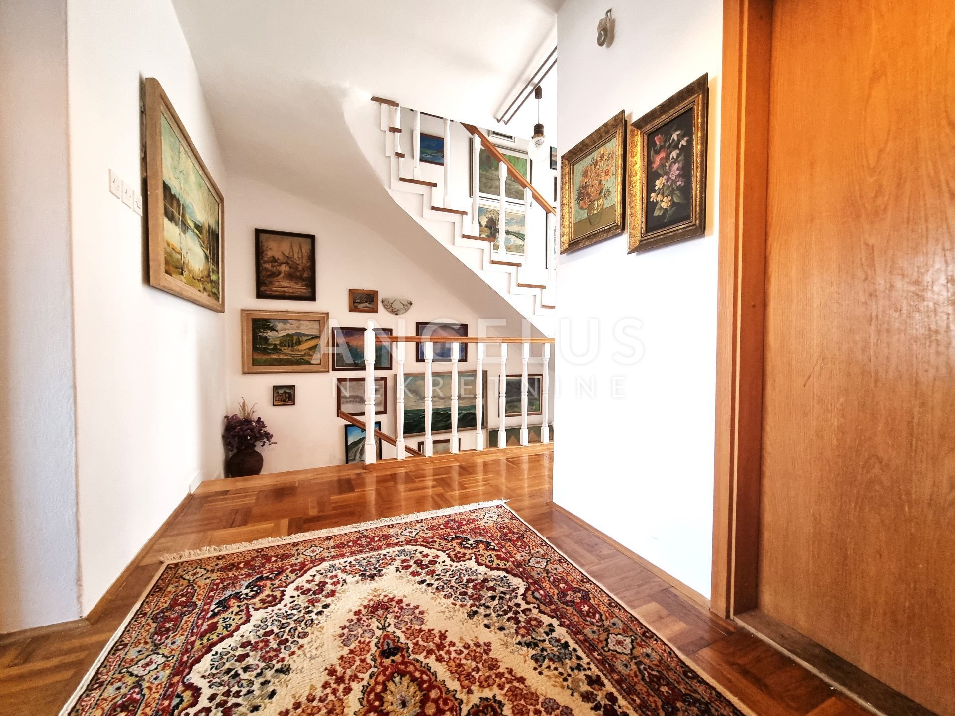 Casa In vendita -  Jelenovac