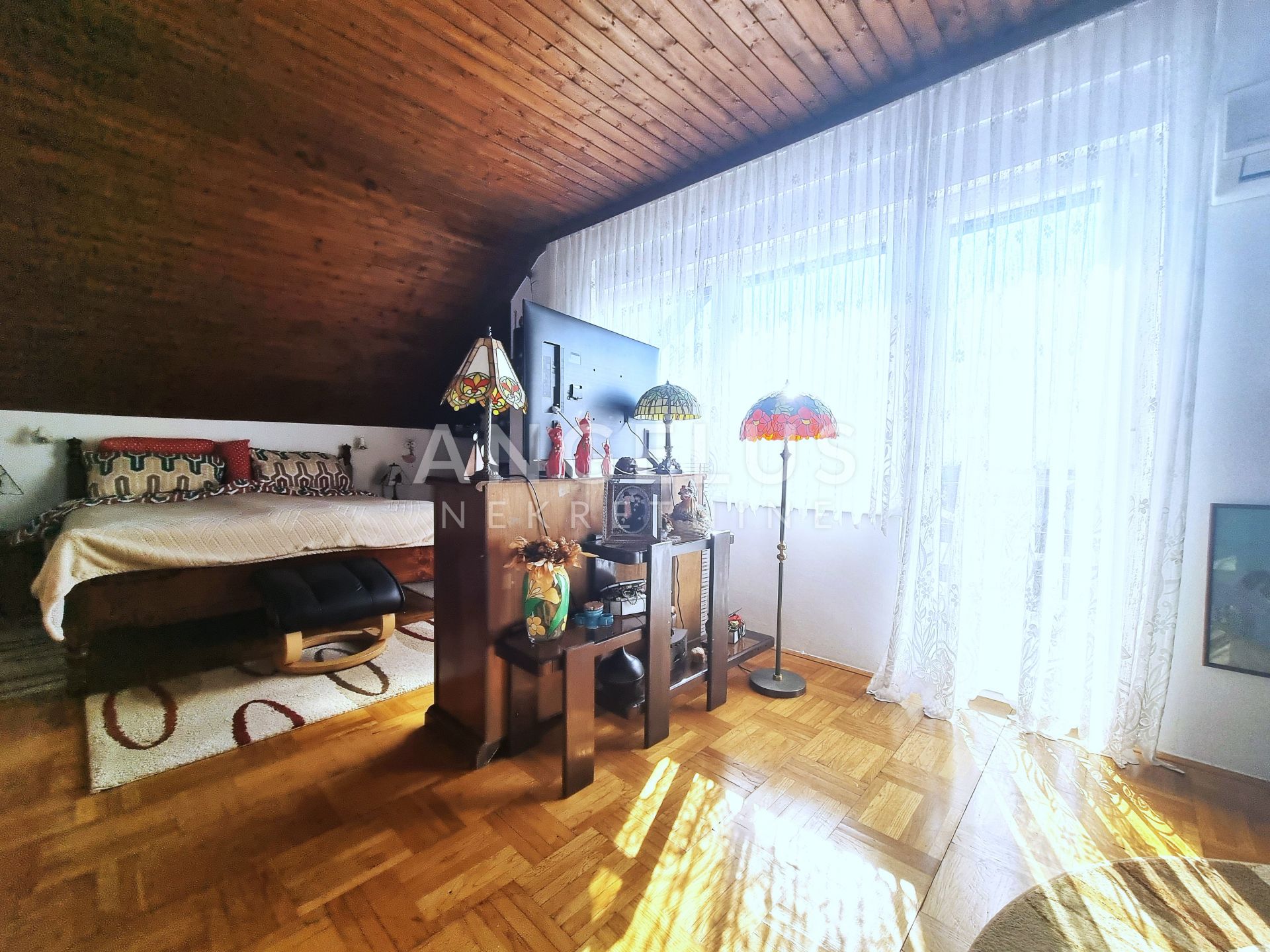 Casa In vendita -  Jelenovac