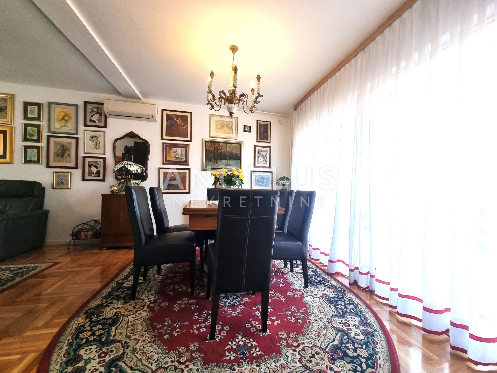 Casa In vendita -  Jelenovac