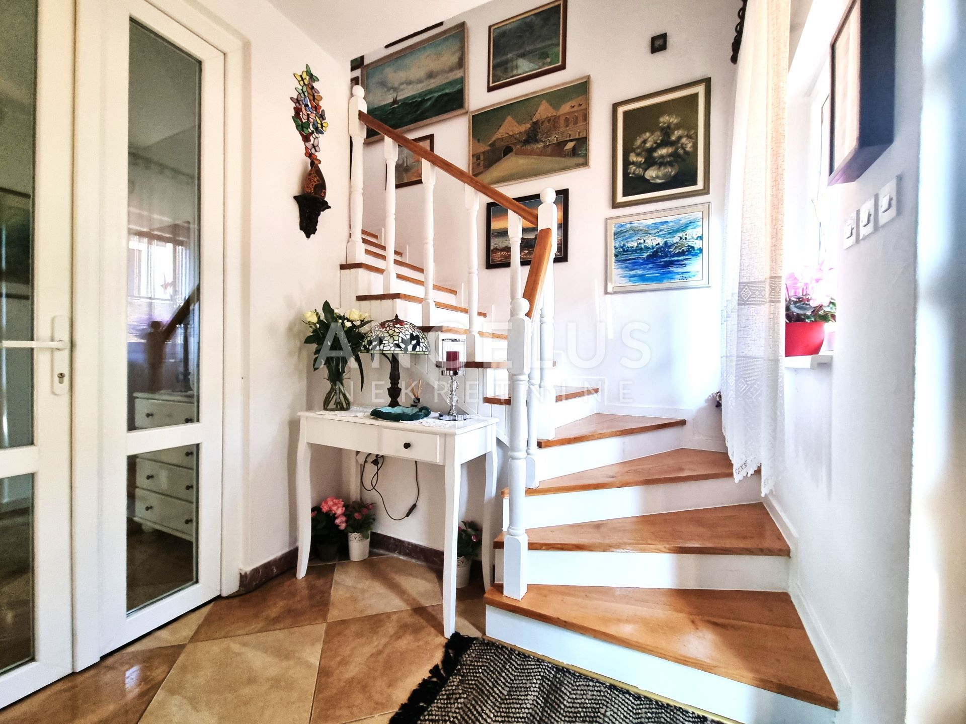 Casa In vendita -  Jelenovac