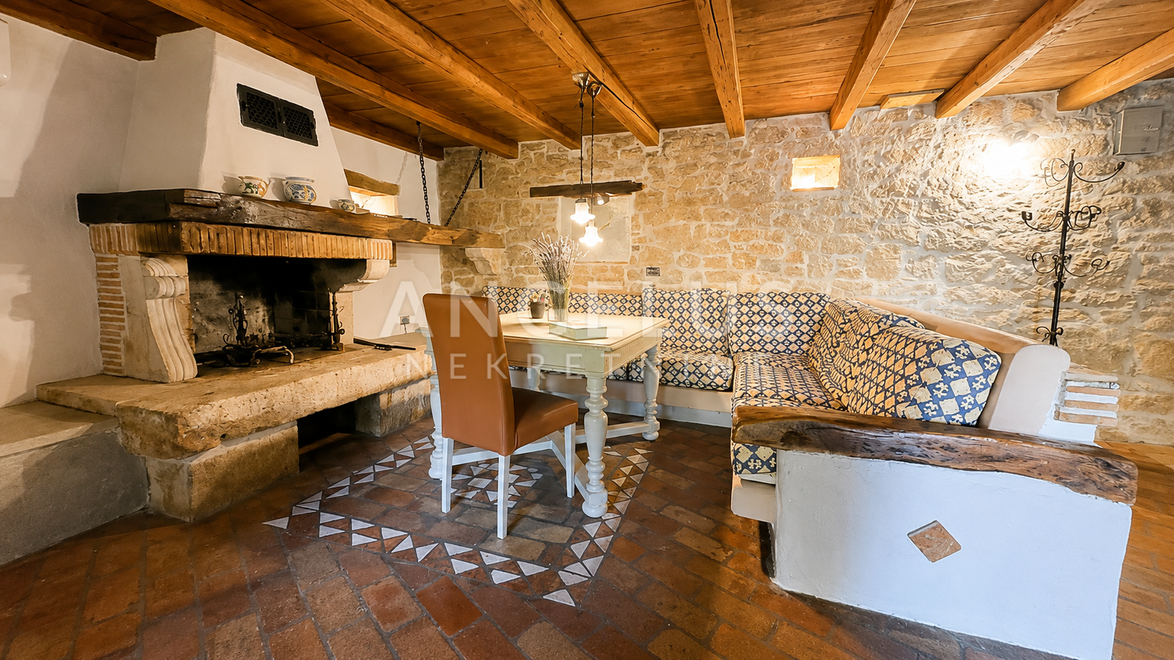 Casa In vendita -  Benčani