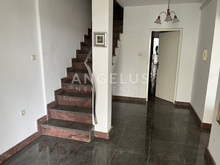 Haus Zu verkaufen - Grad Zagreb Britanac