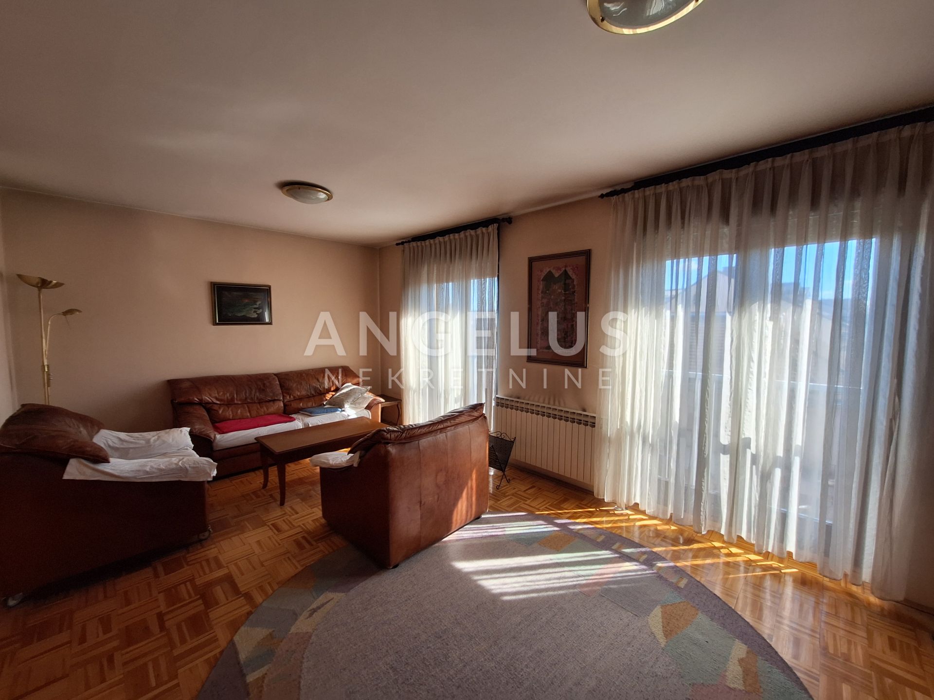 Apartmán Na predaj Trešnjevka - Sjever