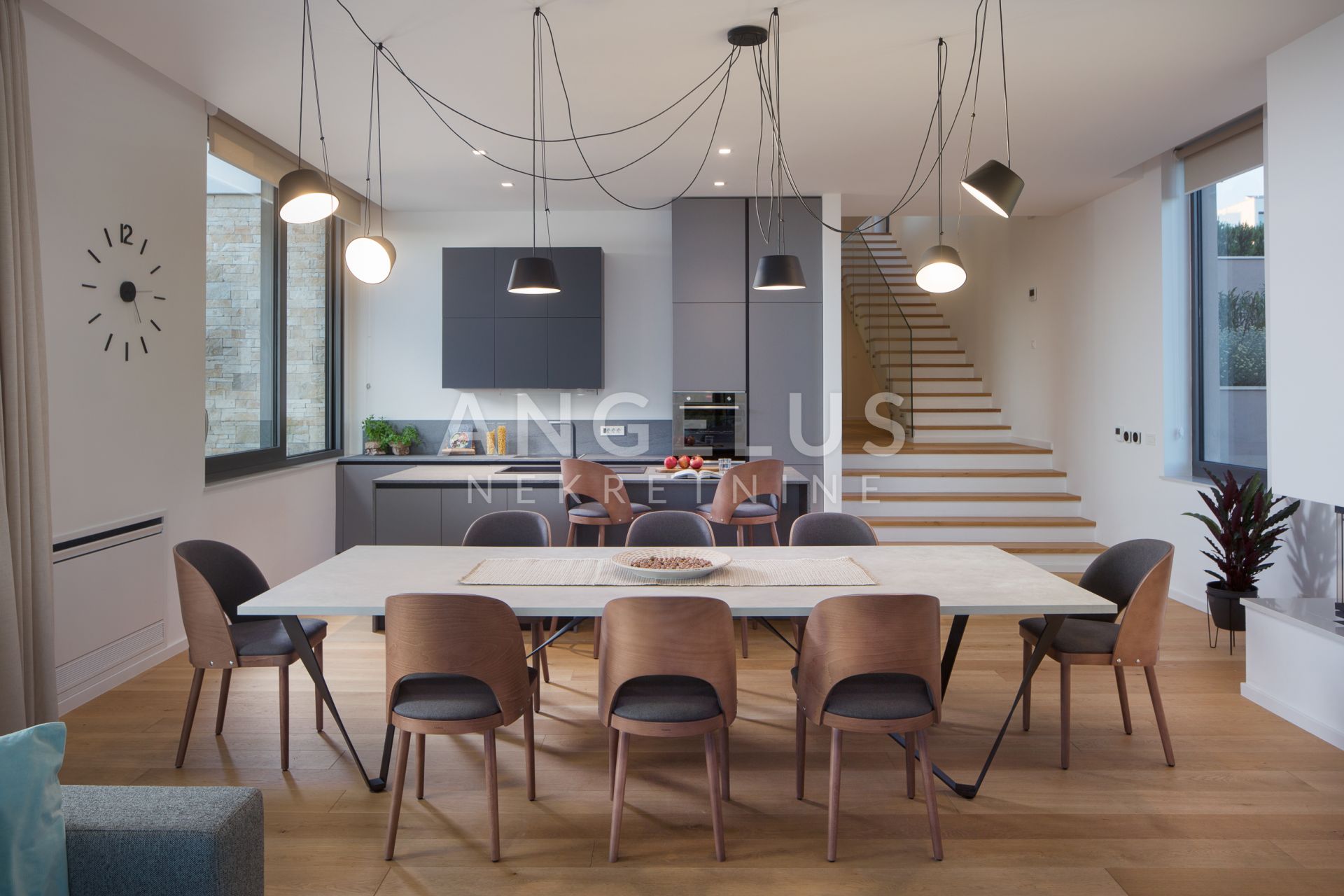House For sale -  Antenal