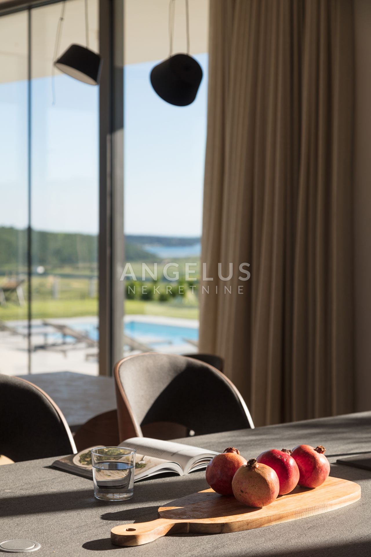 House For sale -  Antenal
