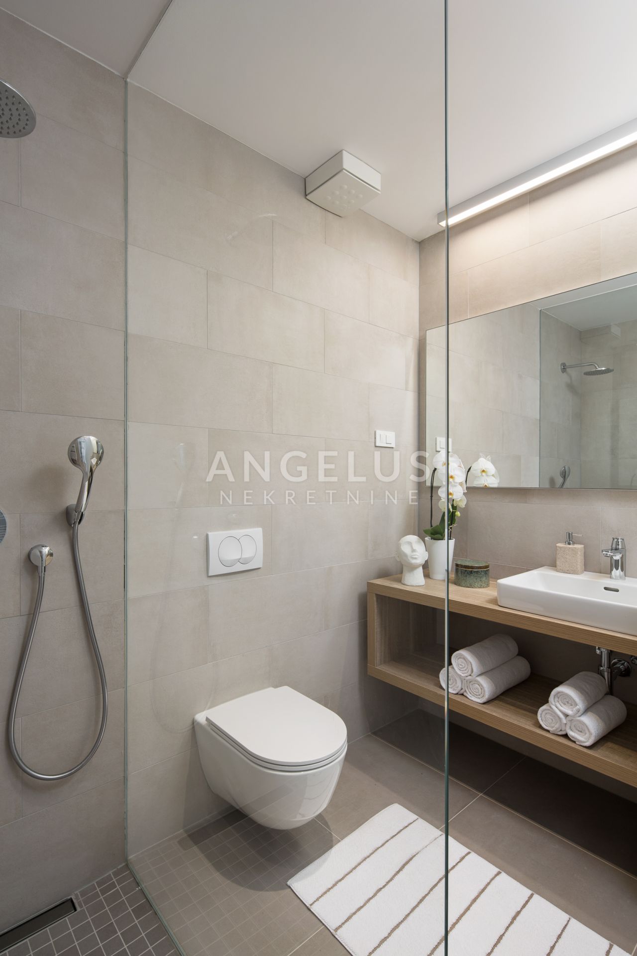 House For sale -  Antenal