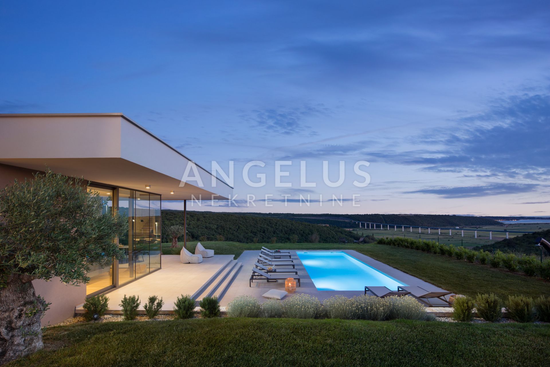 House For sale - Antenal - foto 2/23