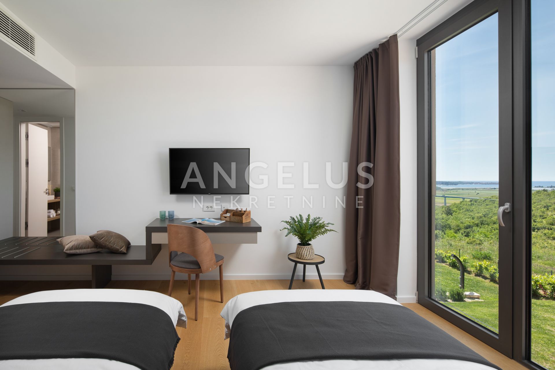House For sale -  Antenal