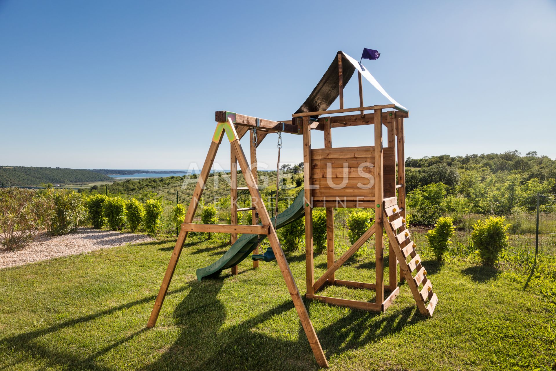 House For sale -  Antenal