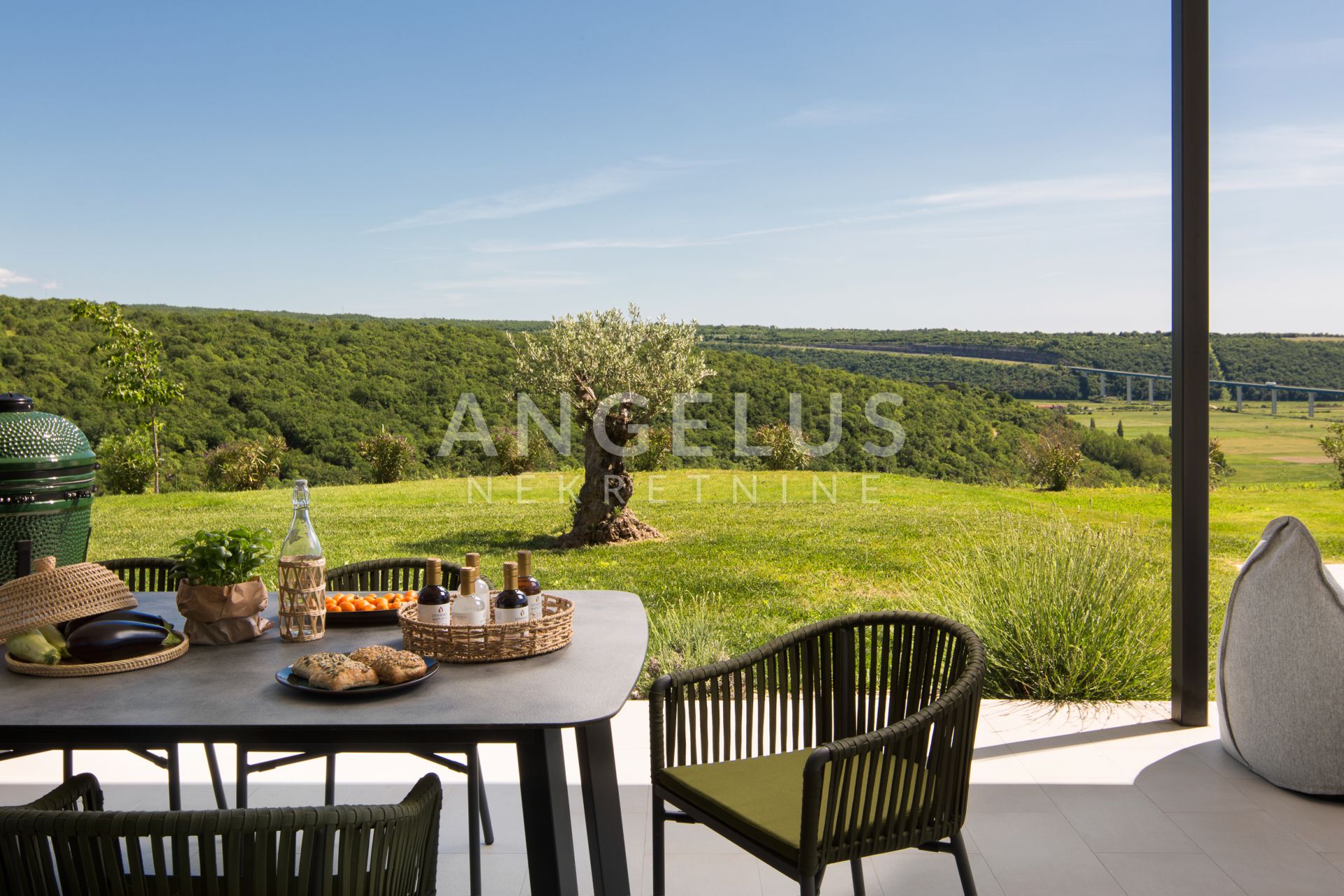 House For sale -  Antenal