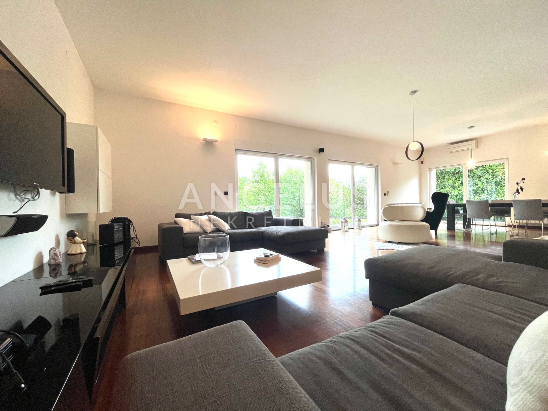 Casa In vendita - Grad Zagreb Dedići