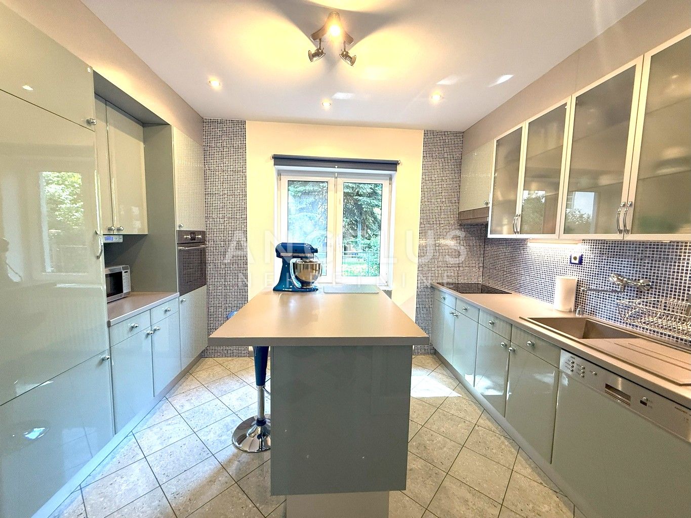 Casa In vendita -  Maksimir