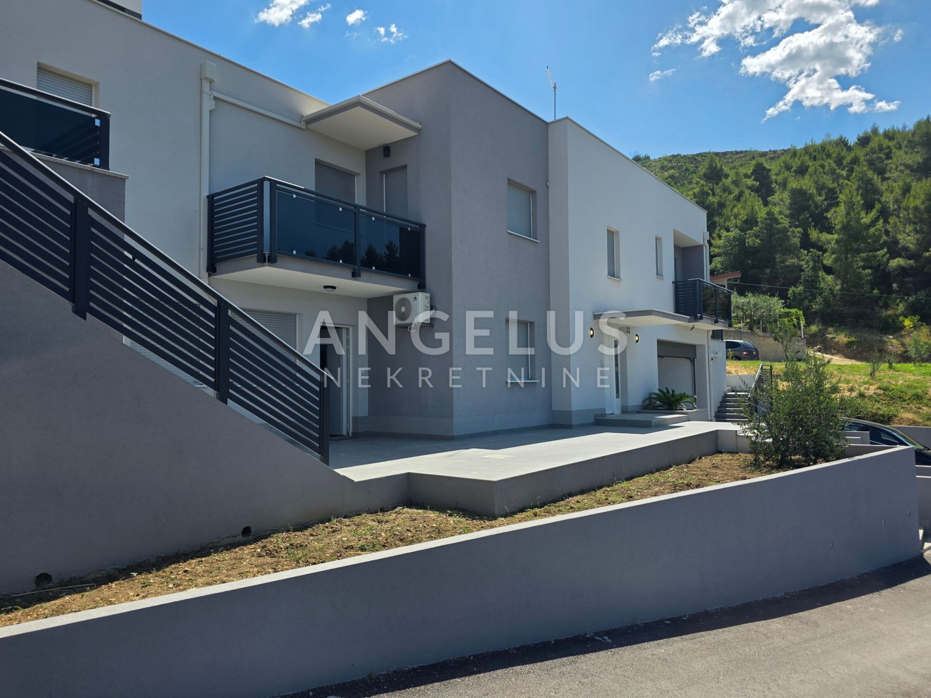 Casa In vendita -  Strožanac
