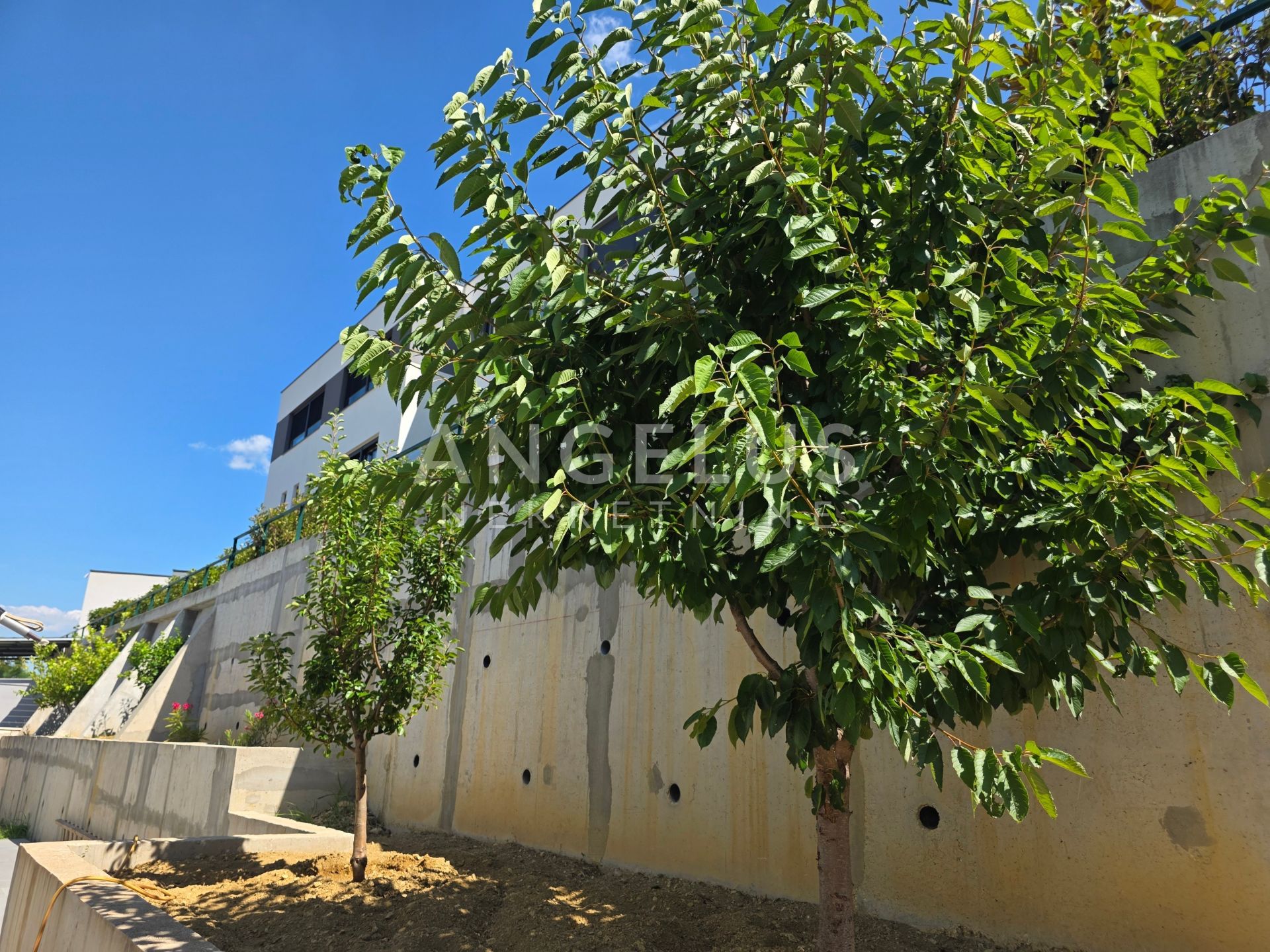 Casa In vendita -  Strožanac