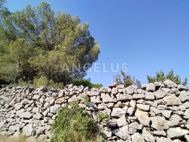 Pozemok na predaj 6700 m² – Šolta