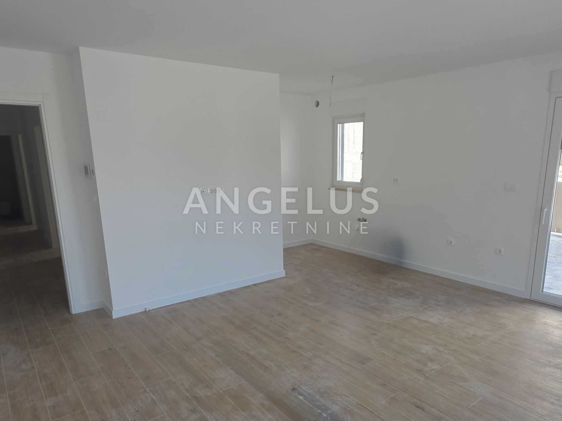 Apartma Na predaj -  Strožanac