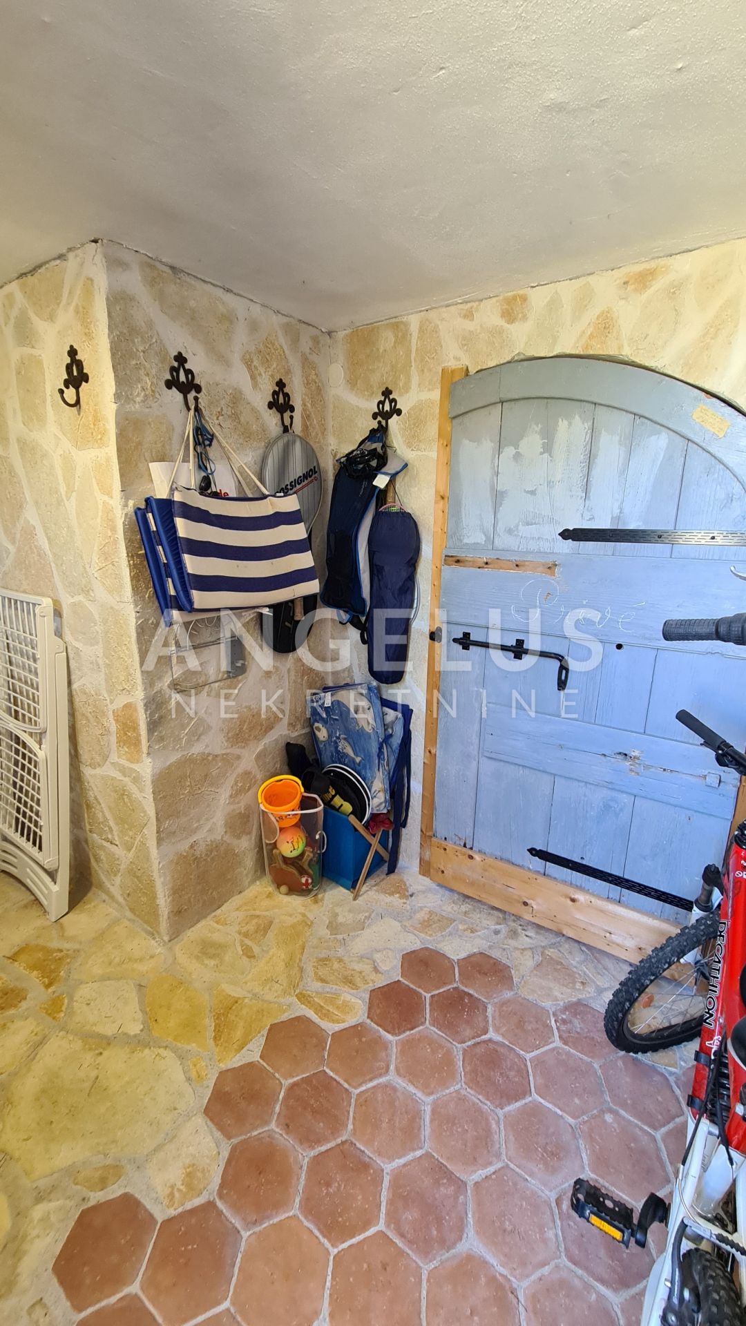 House For sale -  Supetar