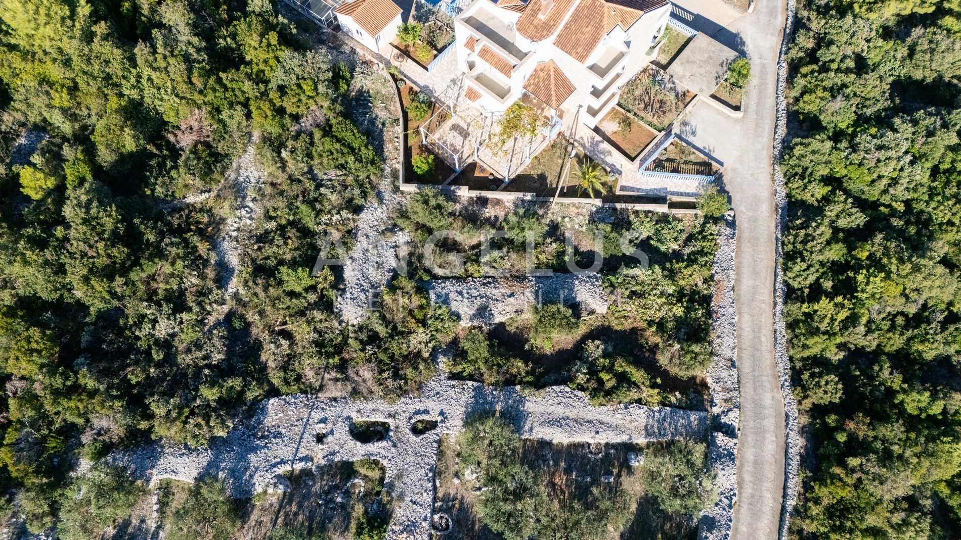 Działka Na sprzedaż - Splitsko-dalmatinska Rogač