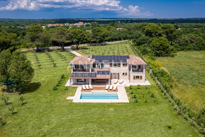House for sale 240 m² – Pula