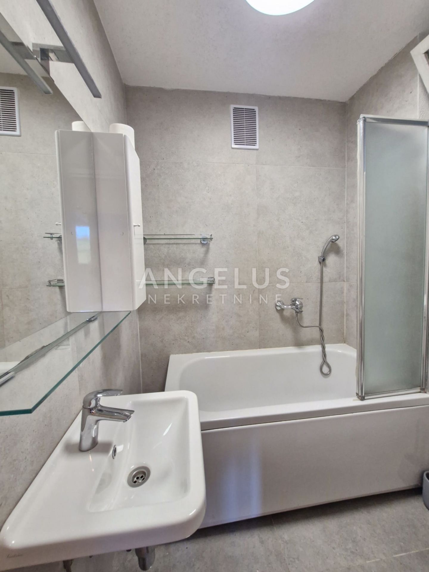 Apartma Naprodaj - Dubrovačko-neretvanska Boninovo