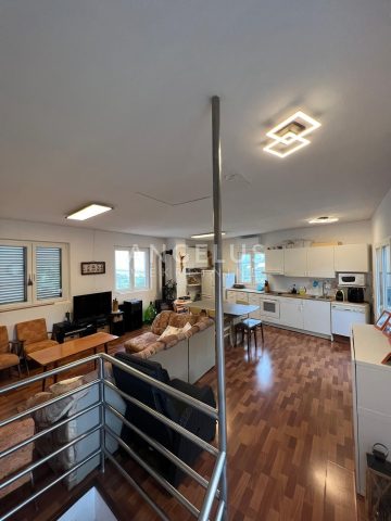 Kuća na prodaju 218 m² – Split - Okolica