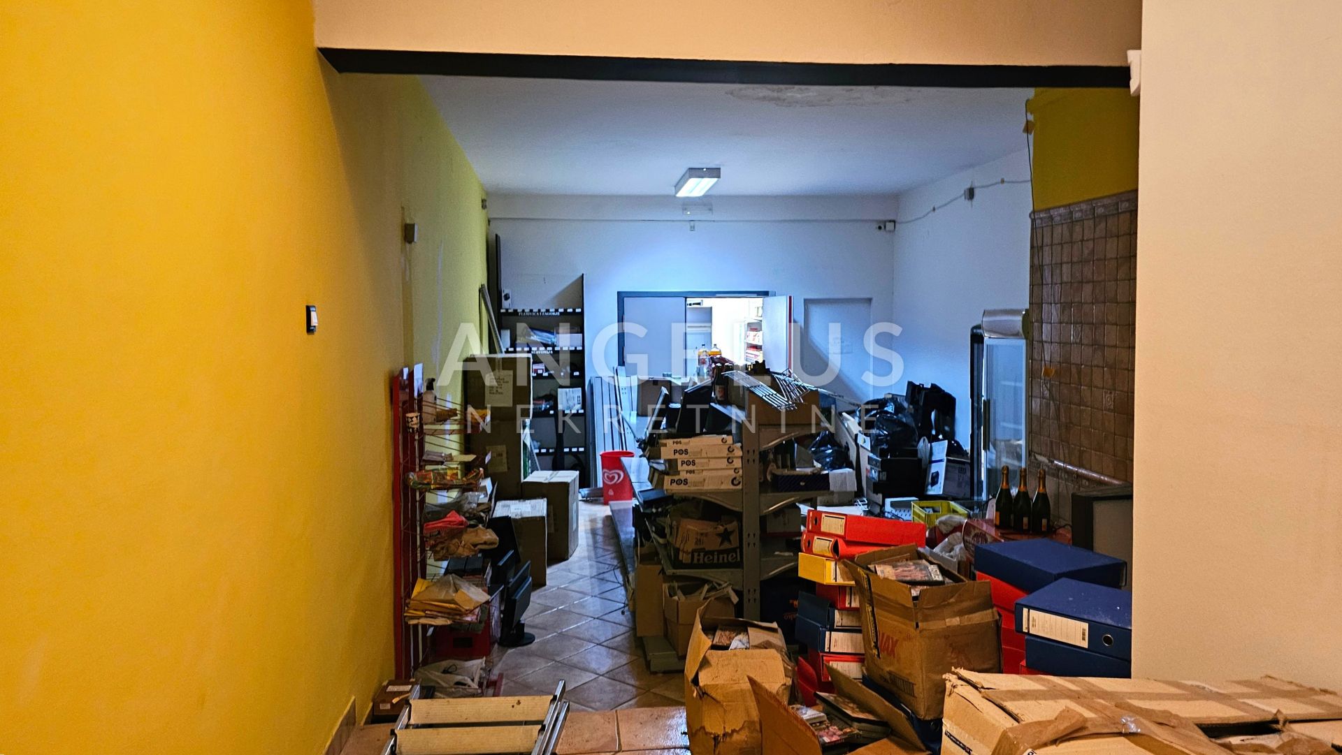 Gewerbefläche Zu verkaufen -  Sućidar