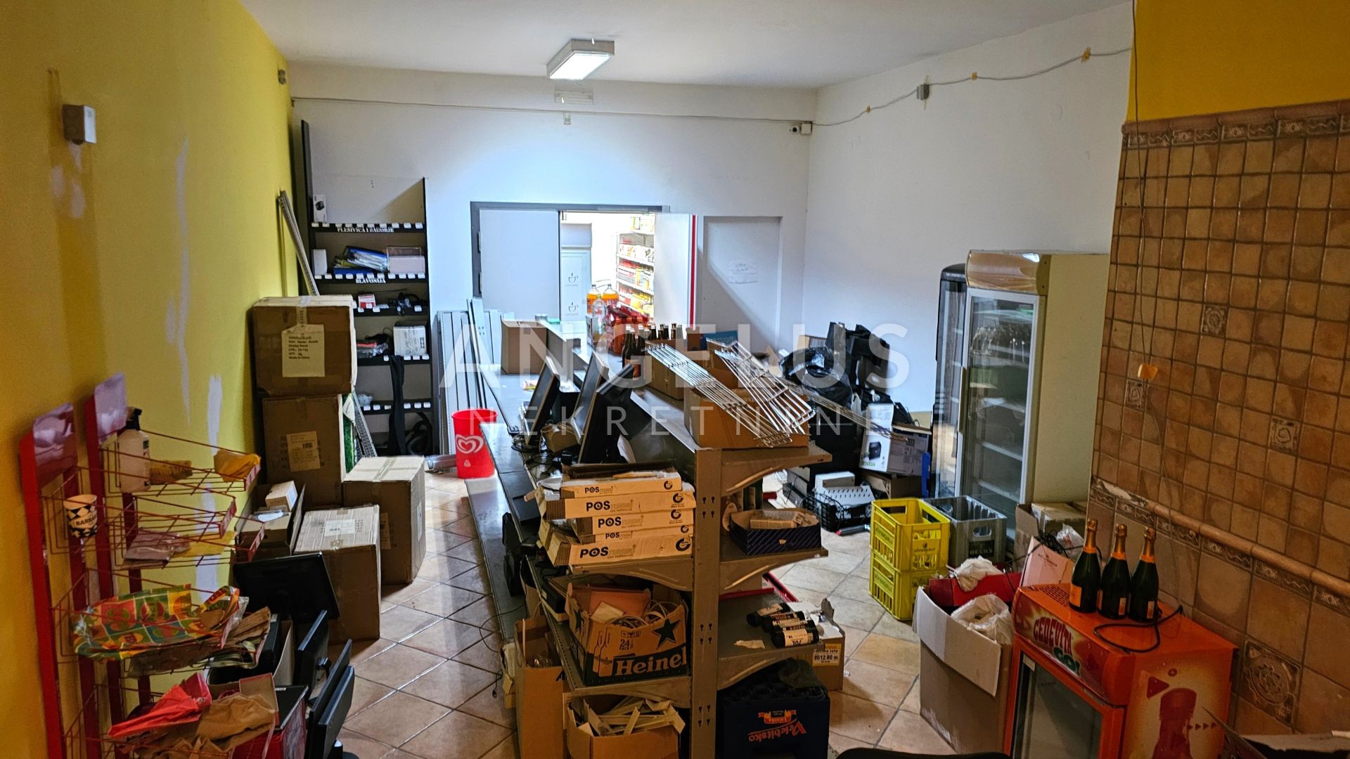 Gewerbefläche Zu verkaufen -  Sućidar