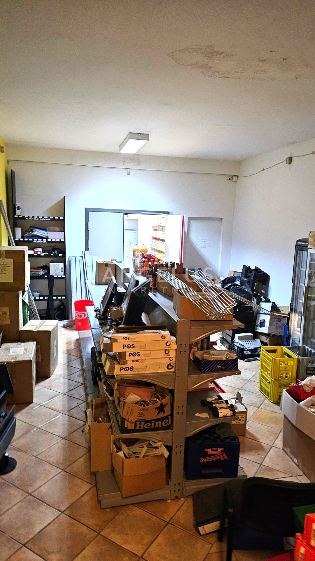 Gewerbefläche Zu verkaufen -  Sućidar