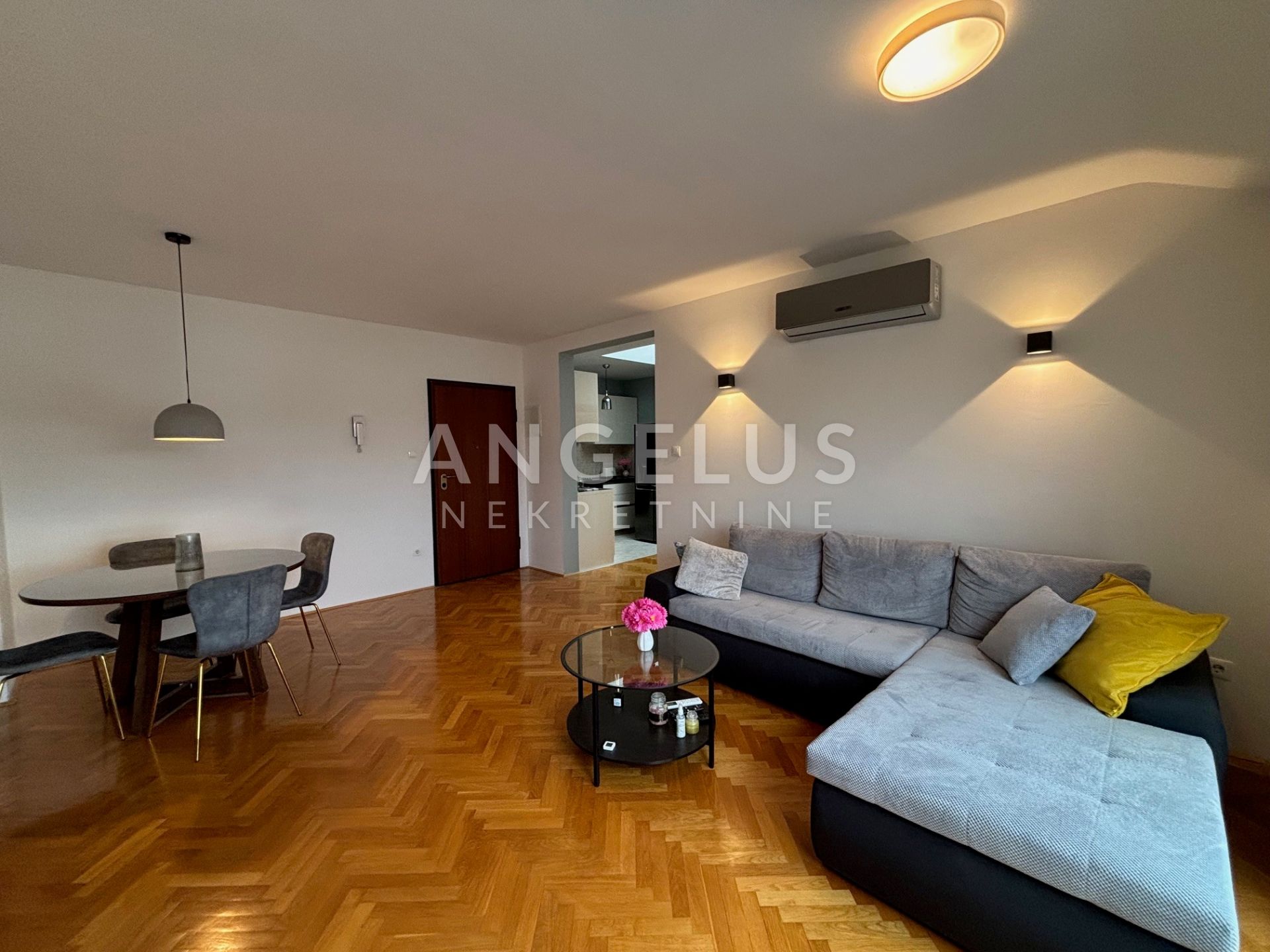 Apartmán Na predaj -  Mezanovci