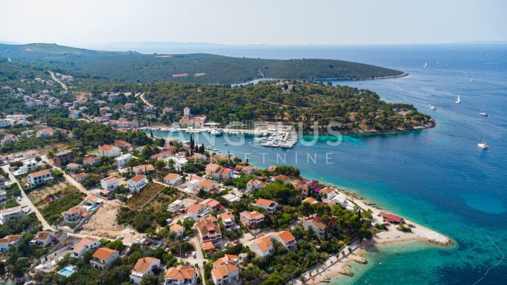 Dom na predaj 215 m² – Šolta