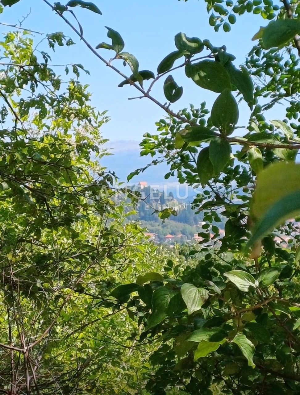 Pozemok Na predaj Sinj